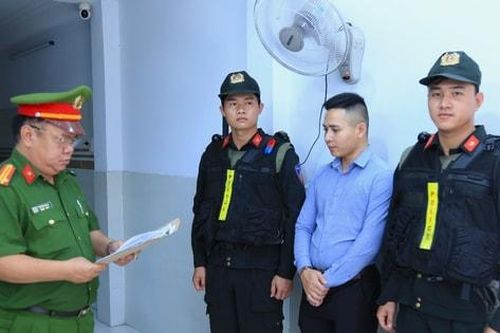 Đồng Nai: Bắt quả tang vụ sản xuất phân bón giả số lượng lớn