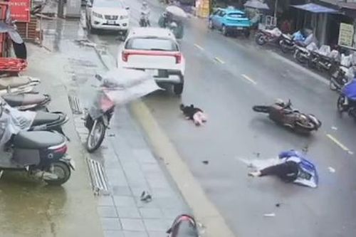 Va chạm liên hoàn ở Sa Pa làm bé gái tử vong