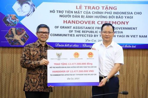 Tặng 1 triệu USD cho người dân bị thiệt hại do thiên tai tại Lào Cai, Yên Bái