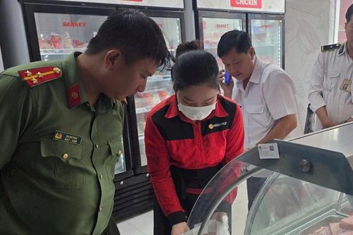 Sóc Trăng: Kiểm tra cơ sở kinh doanh thịt heo bị 'tố' không đảm bảo chất lượng