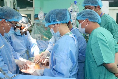 Thực hiện thành công ca ghép tim cho người phụ nữ sau 4 lần 'lỡ hẹn'