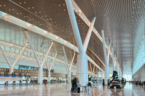 Sảnh nhà ga T3 Tân Sơn Nhất vẫn dột vì mưa
