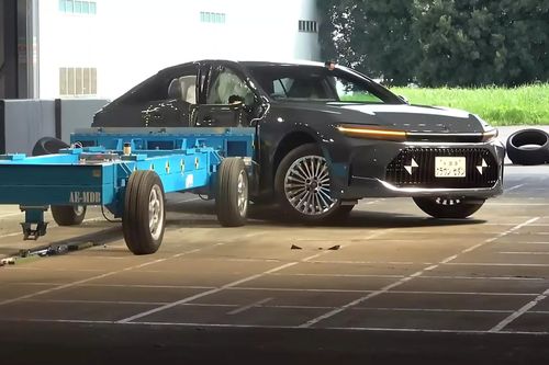 Toyota sở hữu dòng xe an toàn nhất Nhật Bản
