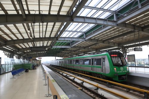 Nhiều nhà ga đường sắt Cát Linh - Hà Đông bắt đầu xuống cấp