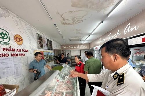 Sóc Trăng kiểm tra cơ sở kinh doanh thịt heo C.P Việt Nam sau phản ánh