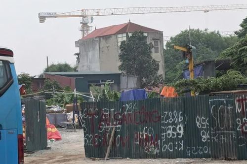 Vụ phá rào tôn vào đổ thải tại phường Tây Mỗ: Công an vào cuộc