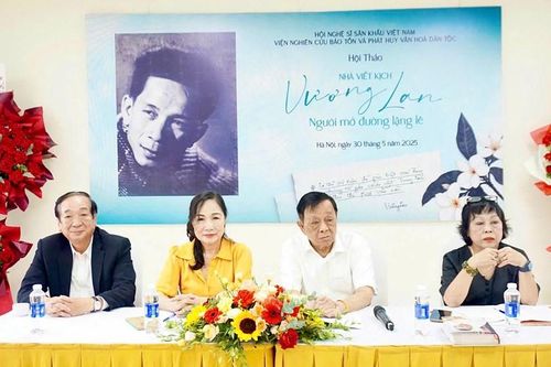 Người mở đường lặng lẽ