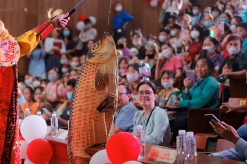 Tết Thiếu Nhi ấm áp cho bệnh nhi tại Bệnh viện Nhi Trung ương