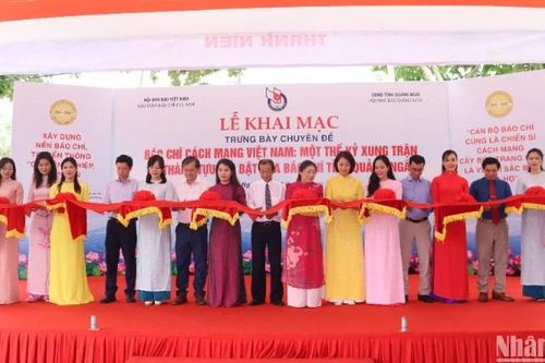 Quảng Ngãi khai mạc trưng bày chuyên đề Báo chí cách mạng Việt Nam-Một thế kỷ xung trận
