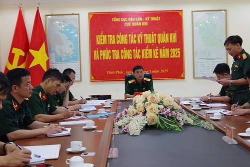Cục Quân khí (Tổng cục Hậu cần-Kỹ thuật) kiểm tra tại Kho Y (Binh chủng Tăng thiết giáp)