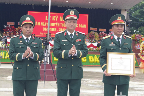 Trung tướng Nguyễn Trường Thắng dự Lễ kỷ niệm 60 năm Ngày truyền thống Trung đoàn 5 (Sư đoàn 5, Quân khu 7)
