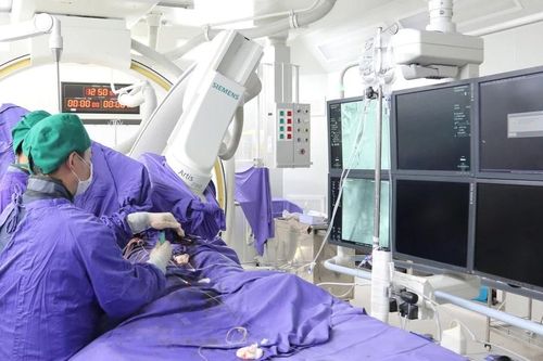 Bệnh mạch máu dễ vỡ phình động mạch chủ bụng, tử vong nhanh