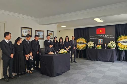 Lễ viếng và ghi sổ tang nguyên Chủ tịch nước Trần Đức Lương tại Thổ Nhĩ Kỳ