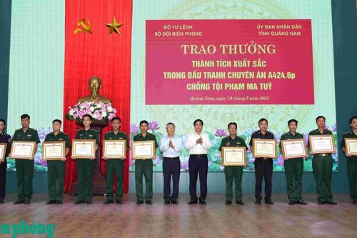 Tăng cường đấu tranh, ngăn chặn tội phạm qua cửa khẩu quốc tế Nam Giang