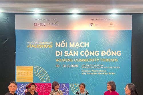 Khai mạc Trưng bày và Talkshow 'Nối mạch di sản cộng đồng'