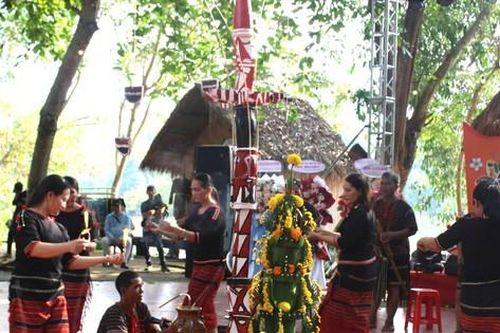 Vị thần may mắn của người M'nông