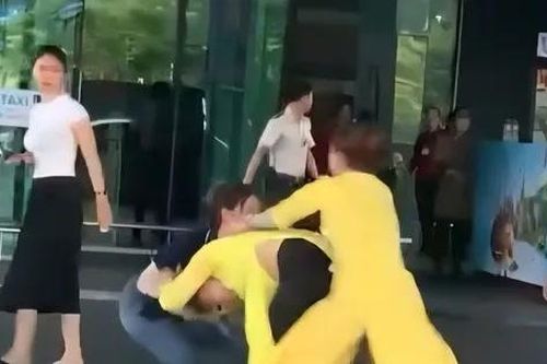 Kỷ luật 2 nữ nhân viên hàng không đánh nhau ở sân bay Phú Quốc