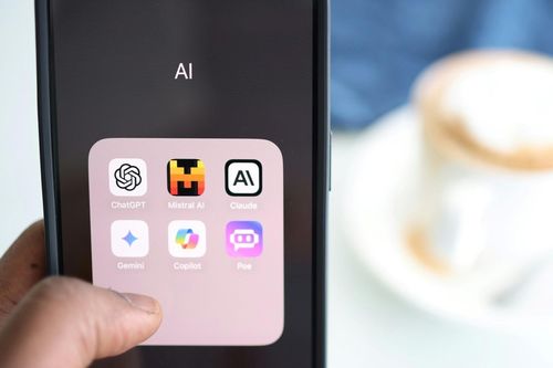 Người dùng nên cân nhắc tính cần thiết của mỗi tương tác AI