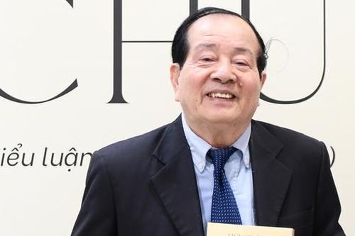 Nhà thơ Hữu Thỉnh: Đọc 1 triệu trang sách để viết tiểu luận, phê bình