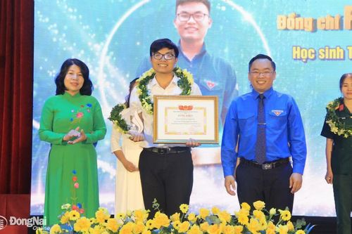Tuyên dương 10 cá nhân đoạt giải thưởng Gương mặt trẻ tiêu biểu tỉnh Đồng Nai năm 2025