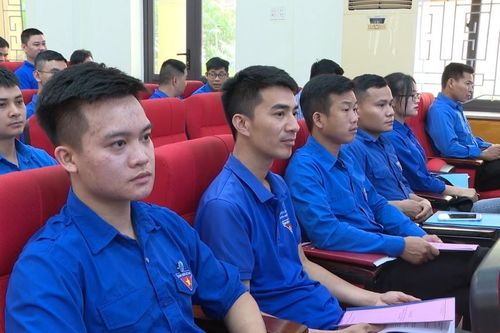 Chủ tịch UBND huyện Lộc Bình đối thoại với thanh niên năm 2025