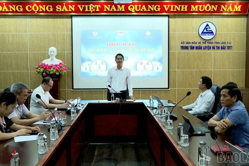 Họp báo Giải Vô địch Cử tạ trẻ Quốc gia năm 2025