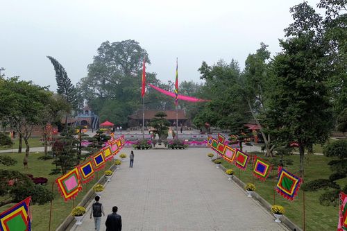 Để du lịch vươn mình trên 'đất Mẫu'