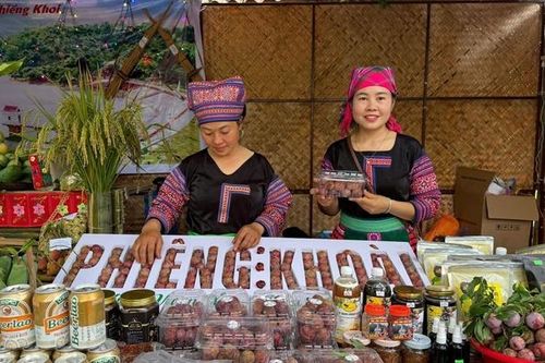 Hội thi trưng bày nông sản huyện Yên Châu