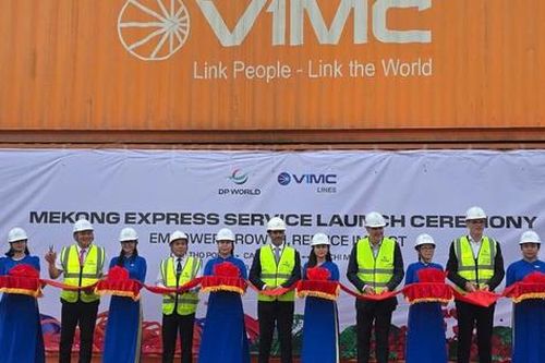 Cần Thơ khai trương tuyến Mekong Express, thời gian từ Cái Cui đến Cái Mép còn 15 giờ