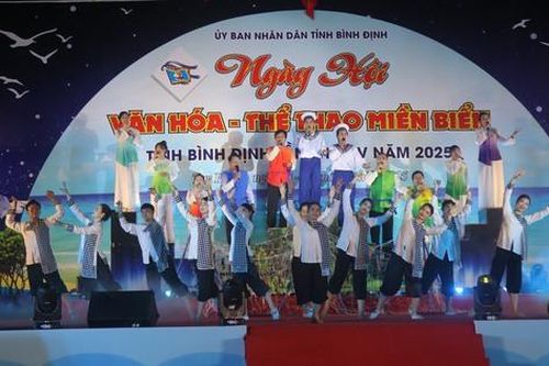 Sôi nổi Ngày hội Văn hóa - Thể thao miền biển tỉnh Bình Định lần thứ XV