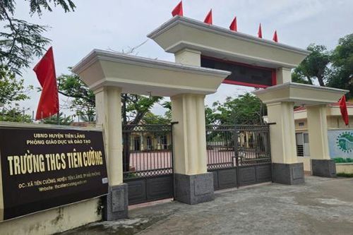 Công an vào cuộc điều tra vụ nữ sinh lớp 7 nghi tự uống độc dược
