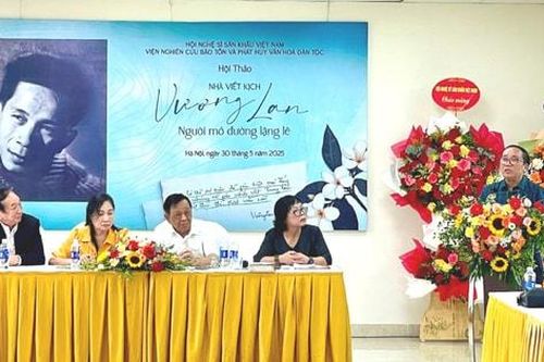 Nhà viết kịch Vương Lan - lặng lẽ mở đường ở những đề tài lớn
