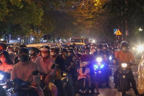 Hà Nội: Nghiên cứu xén vỉa hè đường Nguyễn Ngọc Vũ để giảm ùn tắc