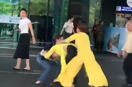 Kỷ luật 2 nữ nhân viên đánh nhau tại sân bay Phú Quốc