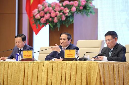 Thủ tướng: Doanh nghiệp có kiến nghị thì phải giải quyết ngay trong 2 tuần, không được ỉm đi