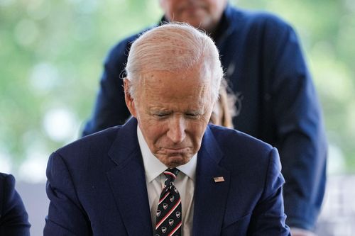 Ông Biden rơi lệ trong lần xuất hiện đầu tiên sau chẩn đoán ung thư
