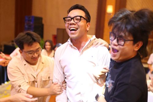 Team building '9 người 10 ý' khi 8X không cùng gu Gen Z