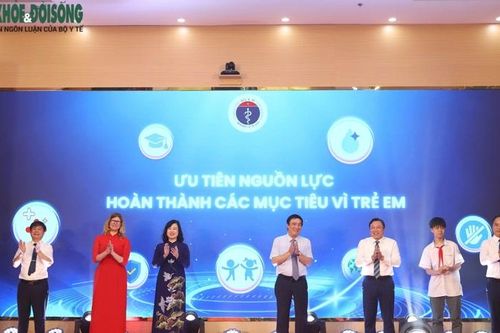 Hướng tới mục tiêu phát triển toàn diện trẻ em