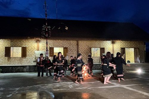 Nuôi dưỡng mạch nguồn văn hóa dân tộc