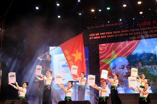 Thư viện Điện Biên đoạt giải xuất sắc tại Liên hoan cán bộ thư viện toàn quốc