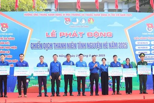 Đà Nẵng: Trao tặng các công trình hơn 1,6 tỷ đồng hưởng ứng Thanh niên tình nguyện Hè