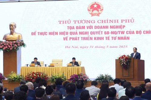 Nỗ lực đồng hành phát triển kinh tế tư nhân, phát triển đất nước nhanh và bền vững