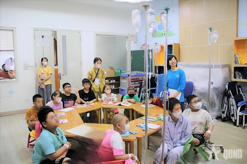 'Lớp học gieo hạt': Gieo yêu thương cho bệnh nhi ung thư