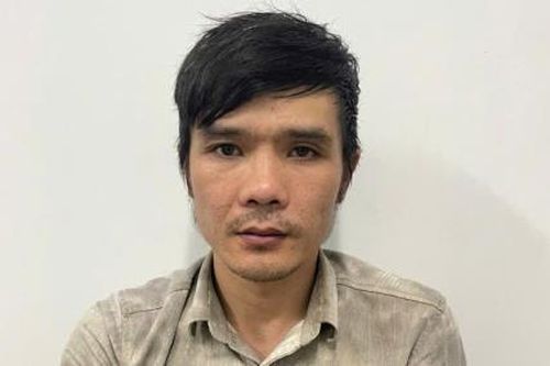 Bắt đối tượng trà trộn vào dòng người đi chiêm bái xá lợi Phật để móc túi