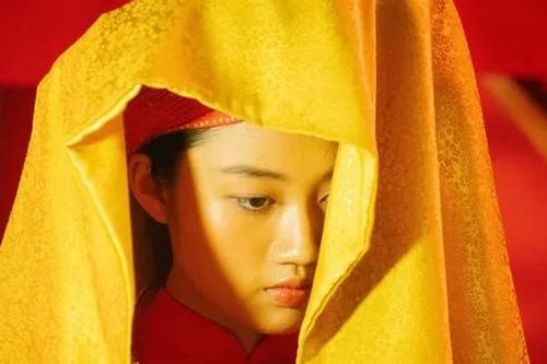 Vì sao ảnh hậu trẻ nhất Việt Nam 'ém nhẹm' tạo hình cô dâu của mình?