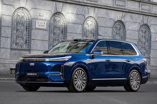 Geely Galaxy M9 'Maybach GLS Trung Quốc' từ 722,3 triệu đồng