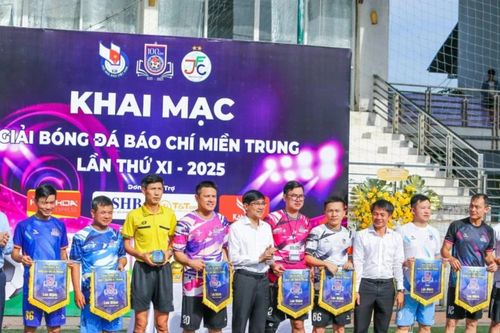 200 biên tập viên, phóng viên tranh tài Giải bóng đá Báo chí miền Trung 2025