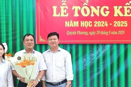 Hiệu trưởng nêu lý do không in phông bạt lễ tri ân, trưởng thành học sinh