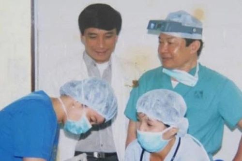 Bác sĩ tham gia ca mổ lịch sử tách cặp song sinh Việt - Đức qua đời