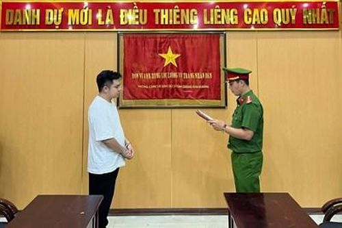 Bắt tạm giam giám đốc lừa đảo chiếm đoạt hàng tỉ đồng